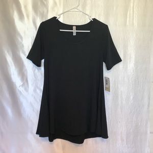 SOLD Lularoe Noir Collection XXS Perfect T